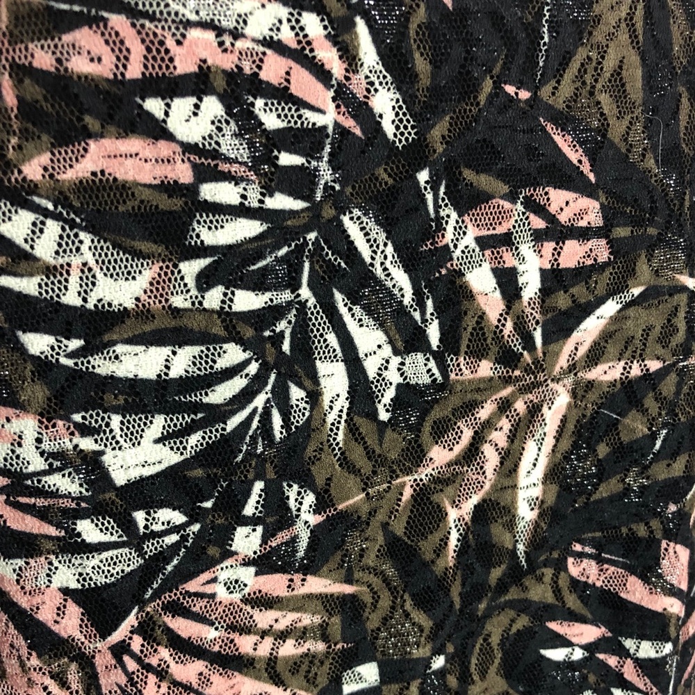 Sparkly Leaf Print Top - image 6